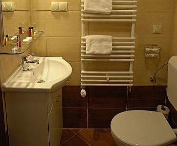 Nowoczesna łazienka w Hotelu City Budapest - City Hotel*** Budapest - Apartament hotel Budapeszt 