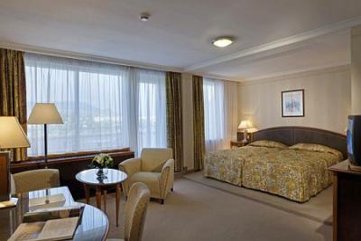 Pokój z widokiem na Dunaj - Hotel Termalny Danubius Spa Resort Budapeszt - na wyspie Małgorzaty - ✔️ ENSANA Thermal Hotel Margitsziget ✔️ Kurort hotel Małgorzaty