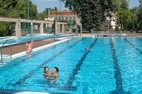 Duży basen pływacki - Hotel Welness Beach Budapest