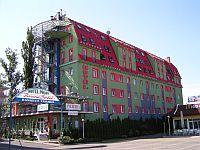 Hotel Polus - trzygwiazdkowy hotel w Budapeszcie, w pobliżu dużego domu handlowego Polus