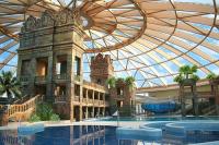 Park wodny i zjeżdżalnie Aquaworld przy luksusowym Hotelu Aquaworld Budapest