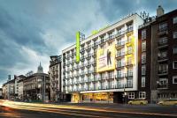 Ibis Styles Budapest City- trzygwiazdkowy hotel nad Dunajem w południowym regionie Budapesztu ✔️ Ibis Styles Budapest City*** - Widok z panoramą nad Dunajem u Mostu Petőfiego - 