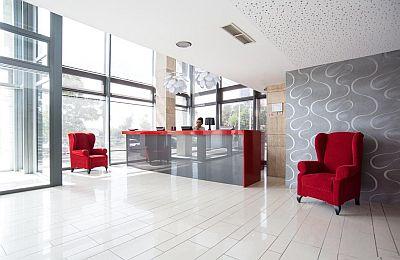Czterogwiazdkowy Hotel Konferencyjny Rubin Wellness w Budańskich górach - restauracja - ✔️ Rubin Wellness Hotel Budapest ✔️ Wellness Hotel Budapeszt
